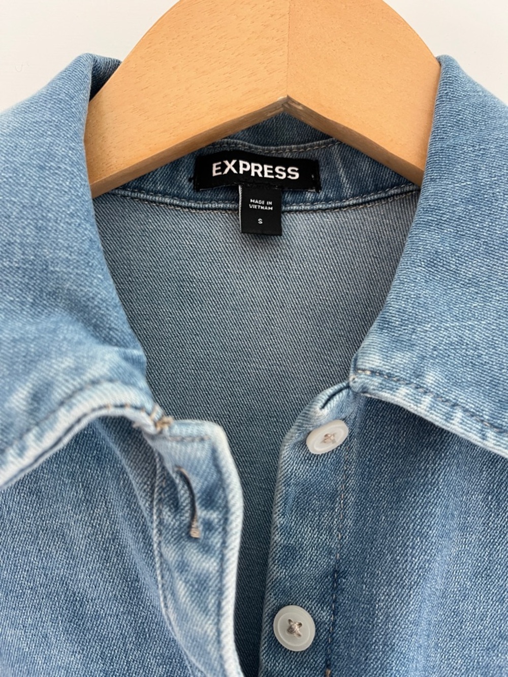 Express Puff-Sleeve Denim Mini Dress - Picture 2 of 3
